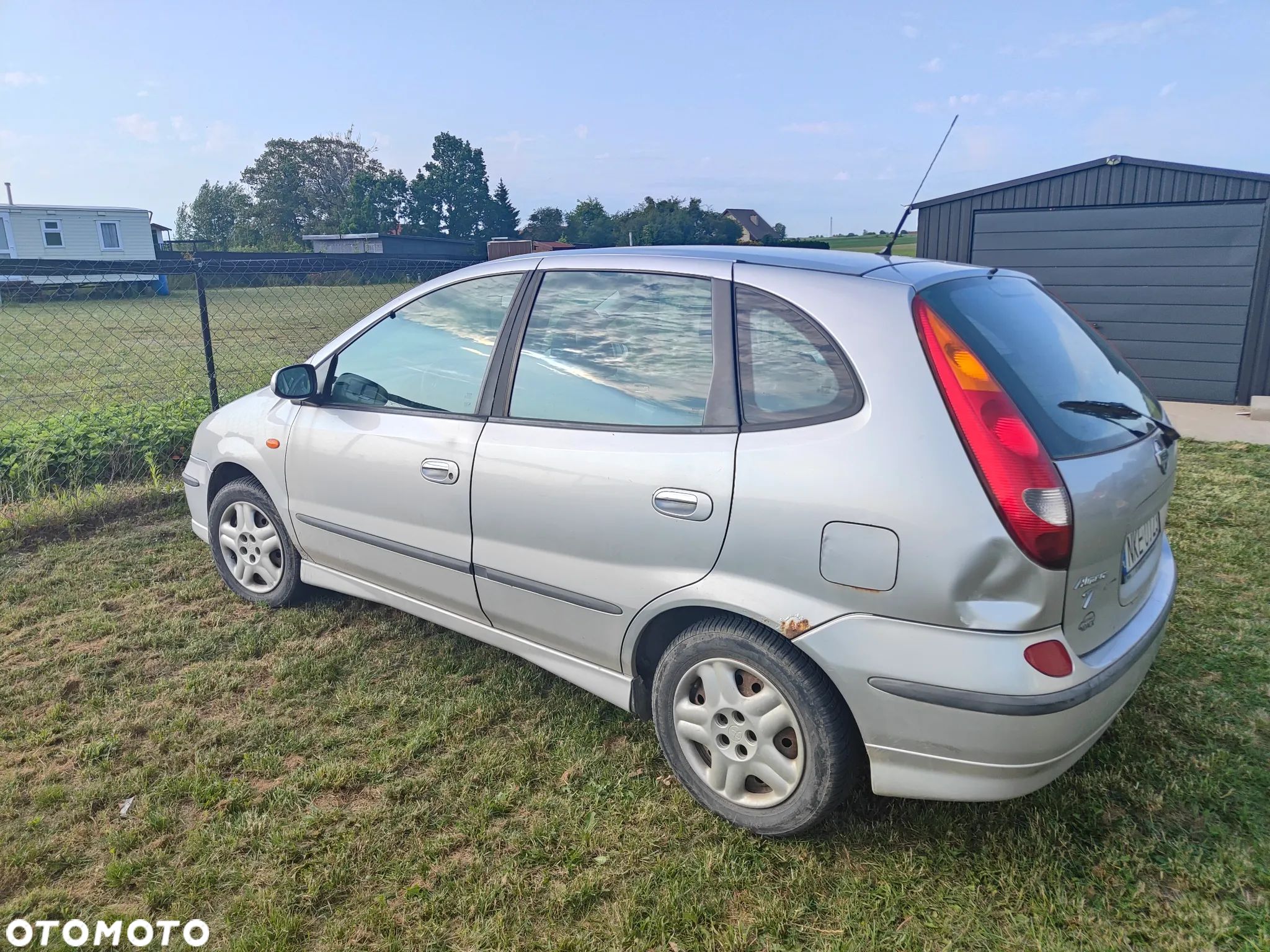 Nissan Almera - 1