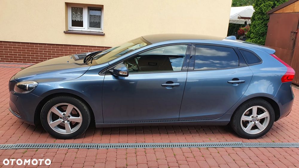 Volvo V40 T3 Momentum - 37