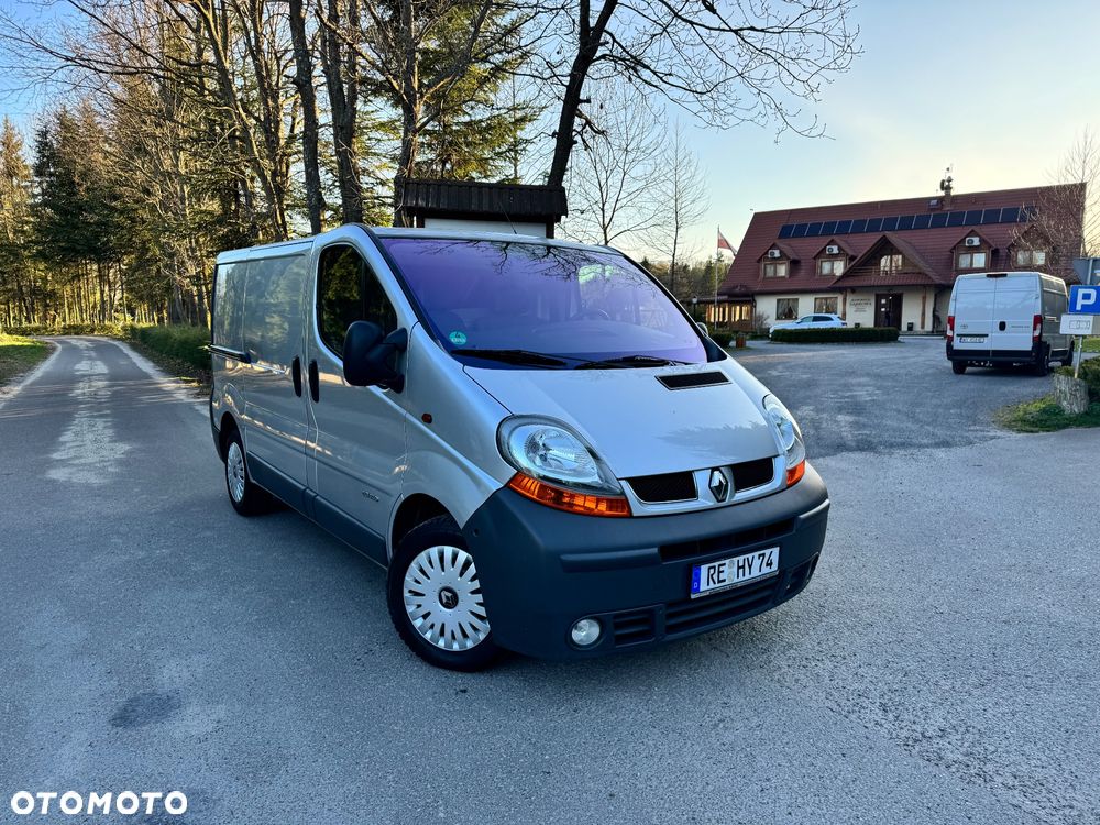 Renault Trafic - 1