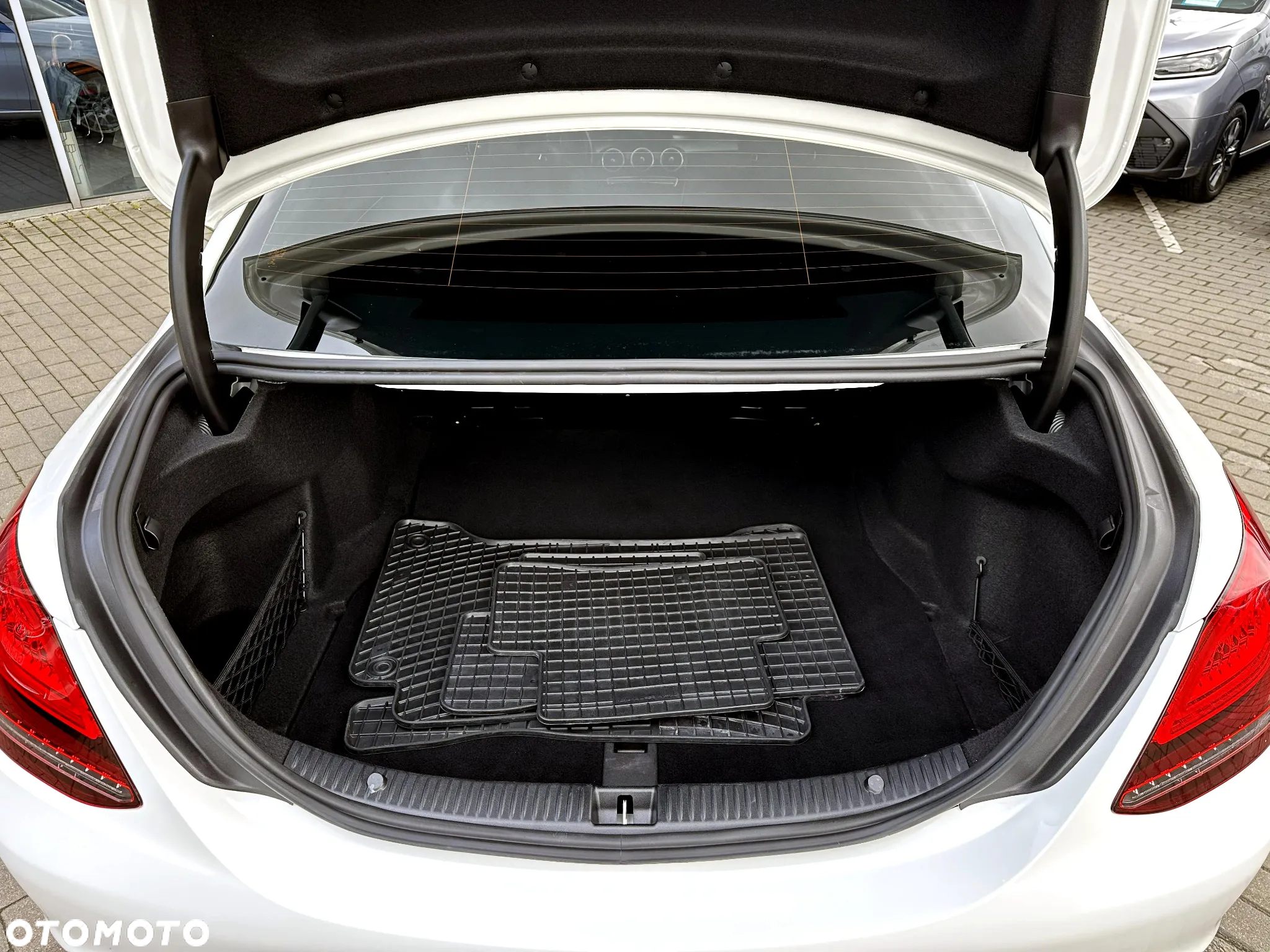 Mercedes-Benz Klasa C 160 Business Edition 9G-TRONIC - 11