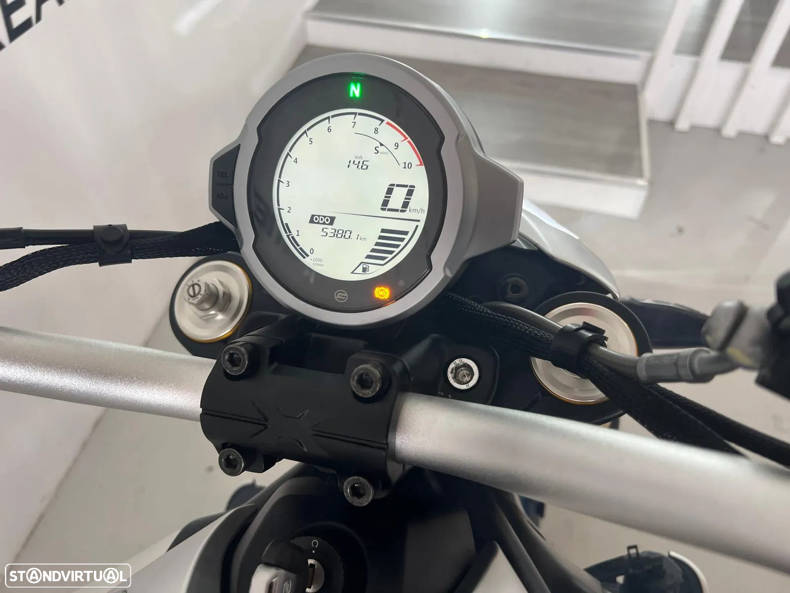 CF Moto 700CL-X Heritage - 8