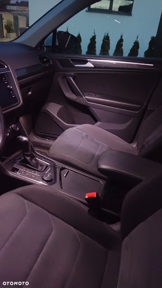 Volkswagen Tiguan 2.0 TDI SCR 4MOTION DSG Comfortline - 15