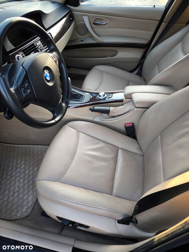 BMW Seria 3 330xi - 6