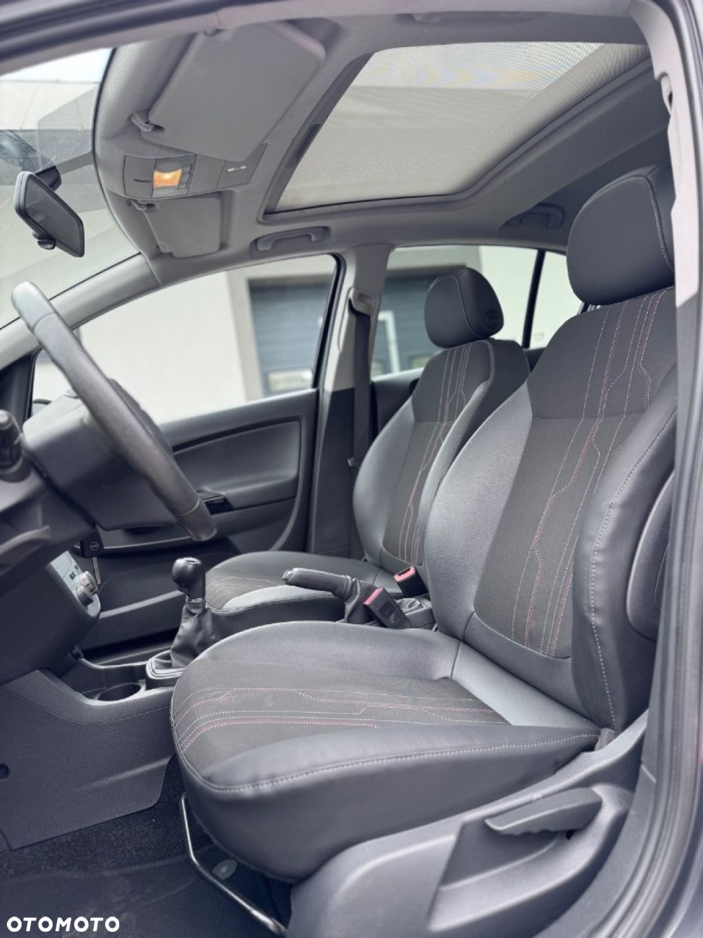 Opel Corsa 1.4 16V Color Edition - 19