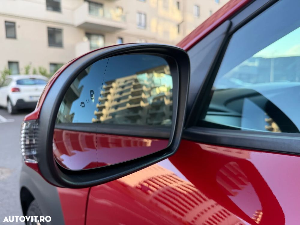 Hyundai KONA - 11