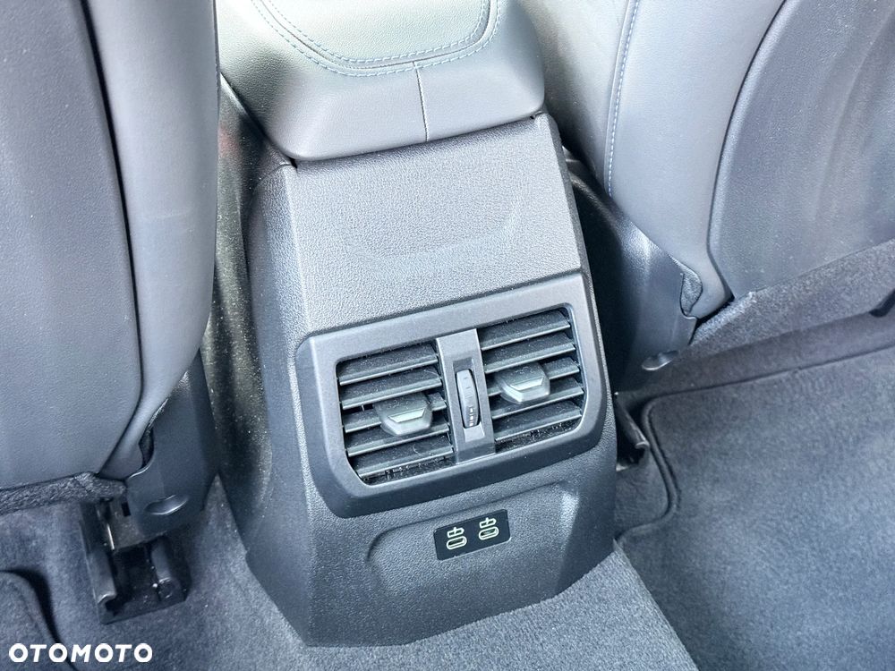 BMW Seria 1 120 - 32