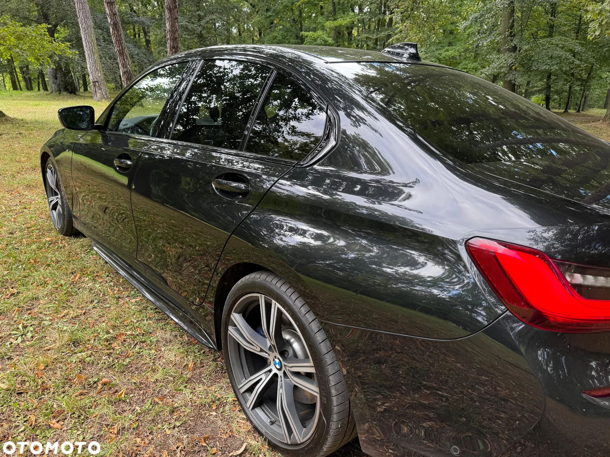 BMW Seria 3 330d xDrive - 23