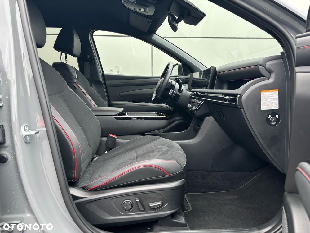 Hyundai Tucson 1.6 T-GDi PHEV N-Line 4WD - 13