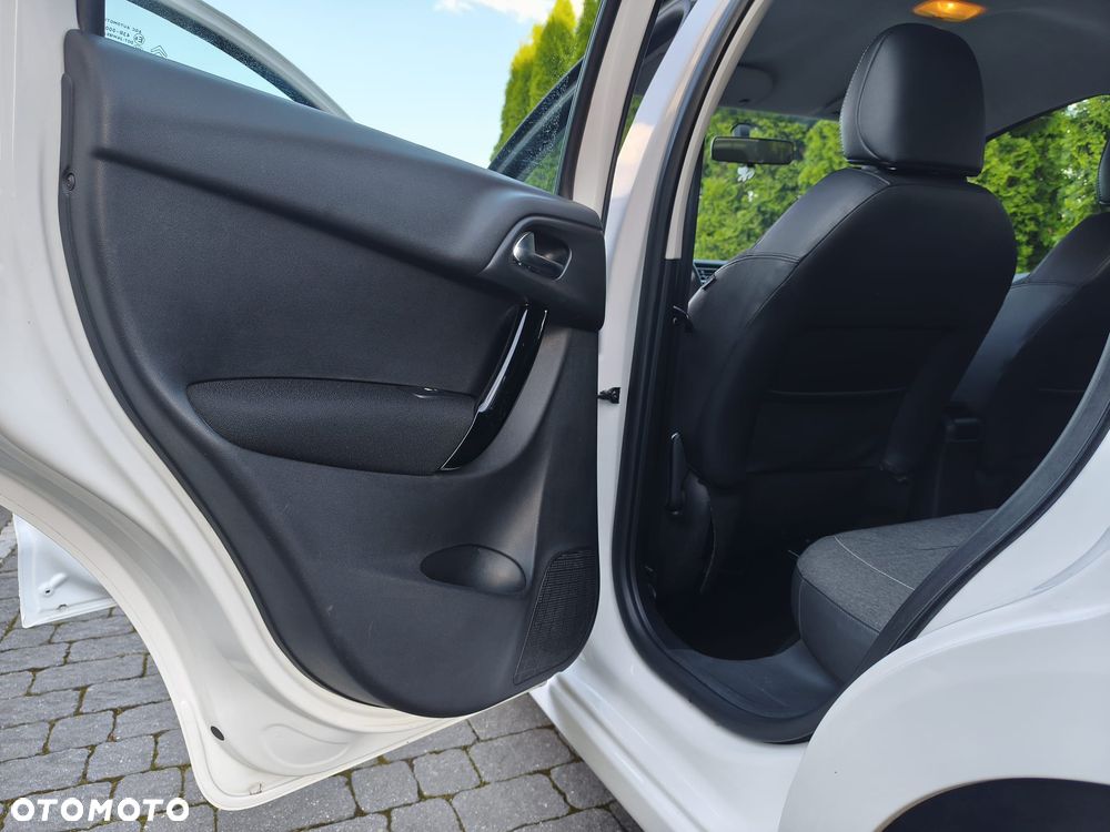 Citroën C3 Pure Tech (VTi) 82 Exclusive - 7