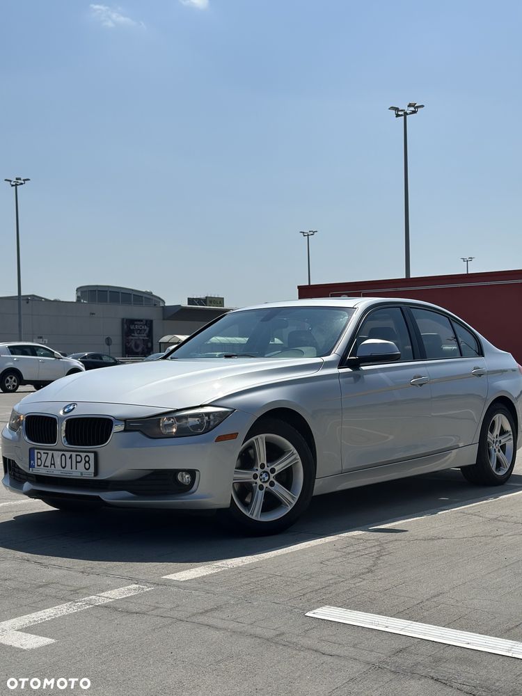 BMW Seria 3 320i - 2