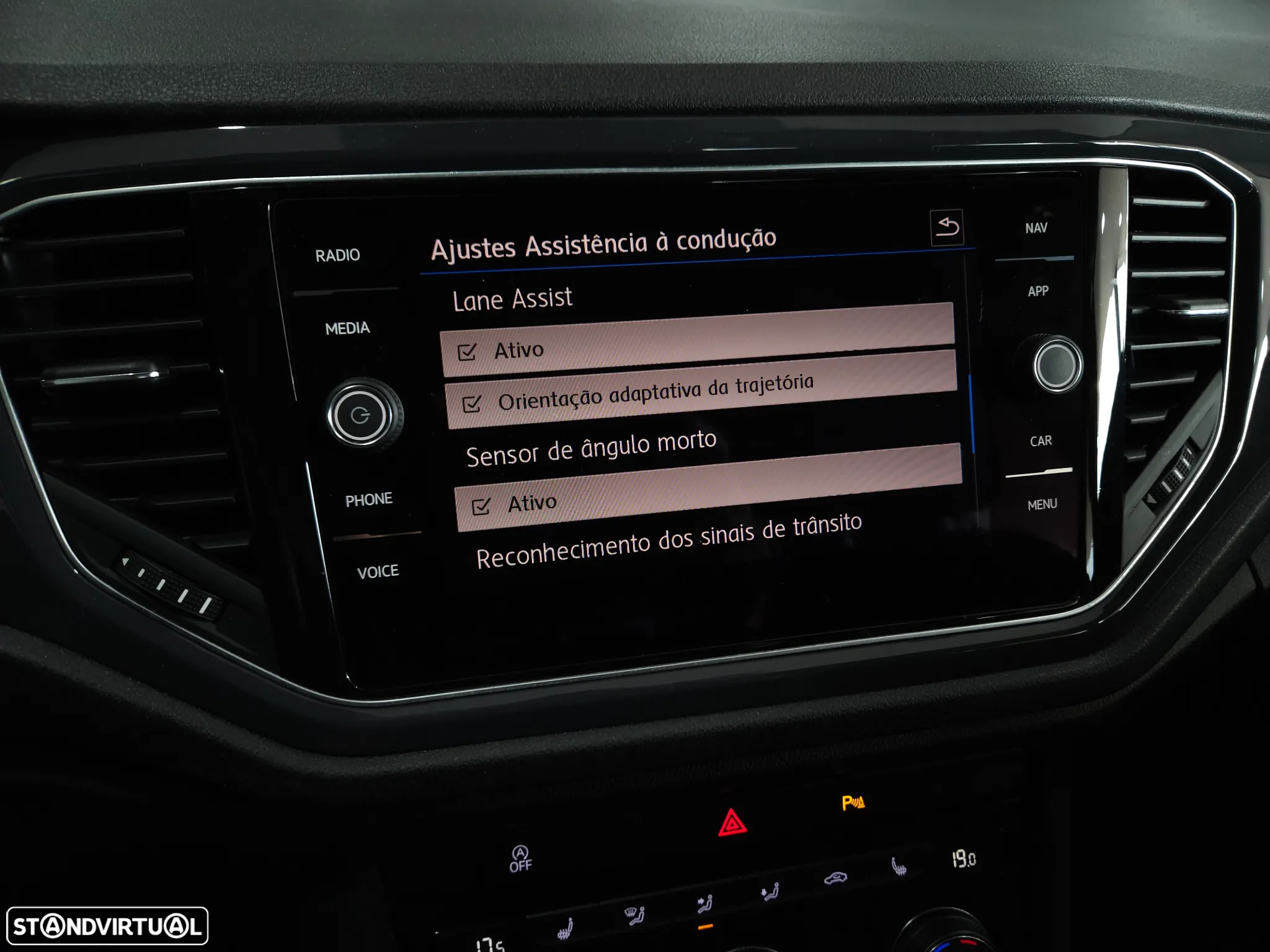 VW T-Roc 1.6 TDI Sport - 26