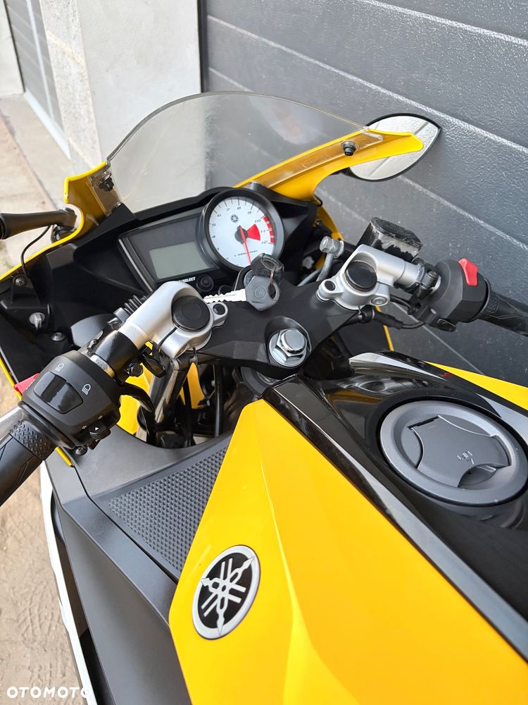 Yamaha YZF - 6
