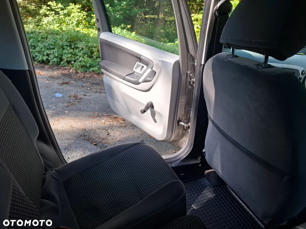 Skoda Roomster 1.6 16V - 16