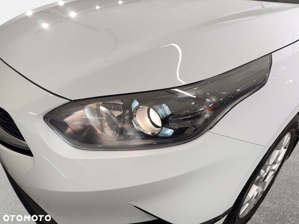 Kia Ceed - 10