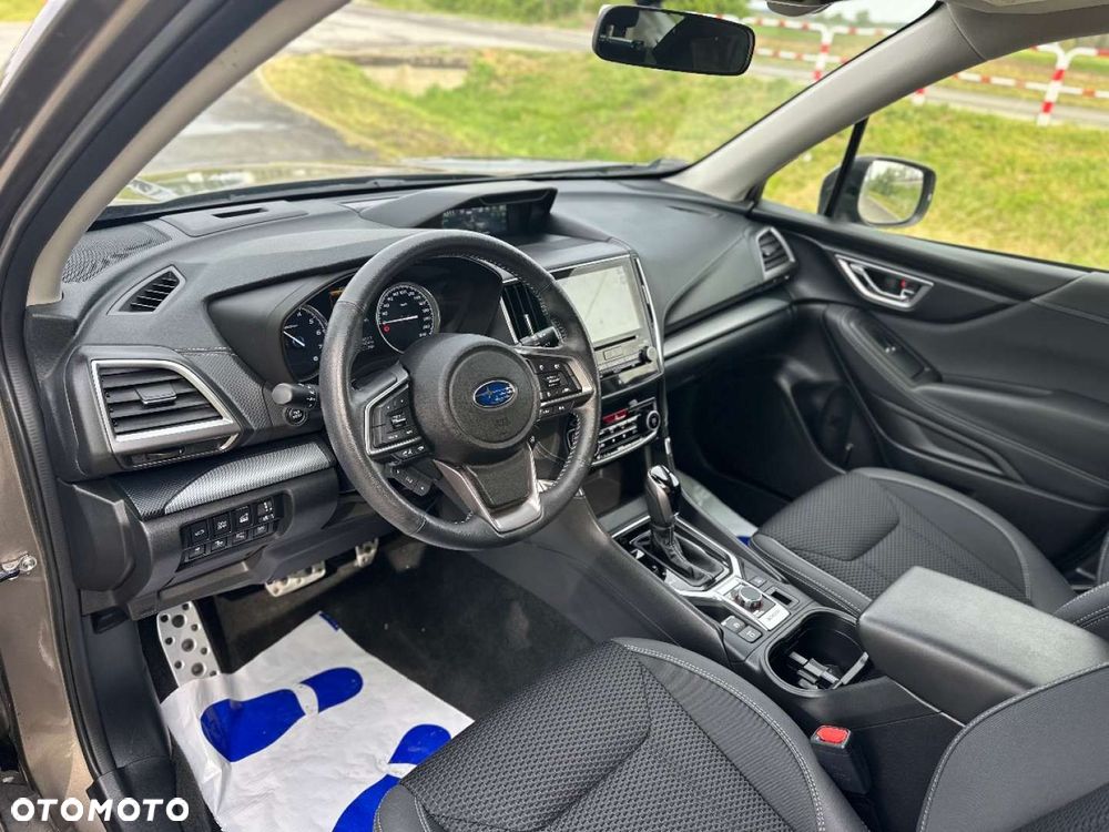 Subaru Forester 2.0i-L Exclusive Navi (EyeSight) Lineartronic - 24
