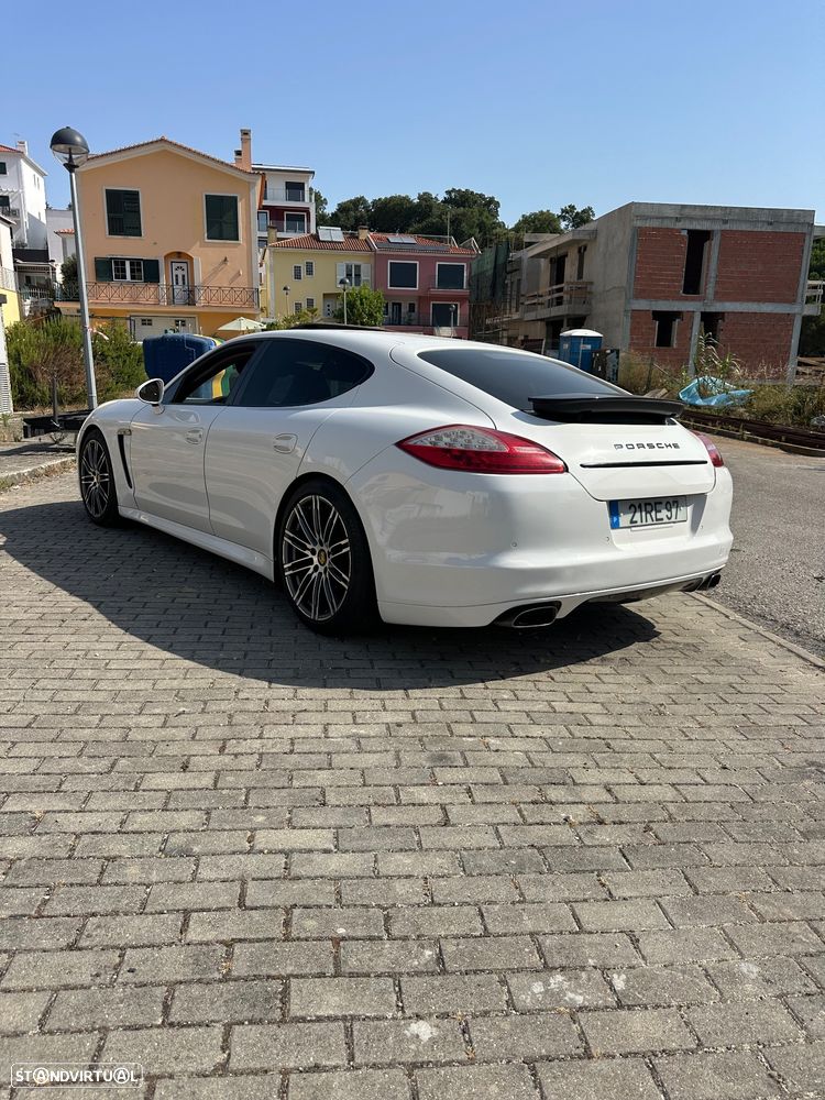 Porsche Panamera Platinum Edition - 2