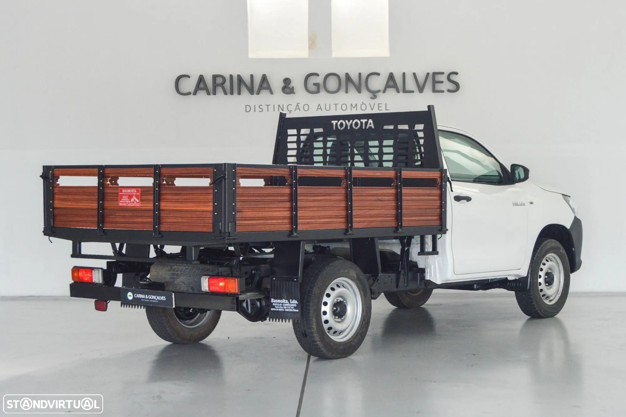 Toyota Hilux 2.4 D-4D 4X4 Cabine Simples 2L - 14