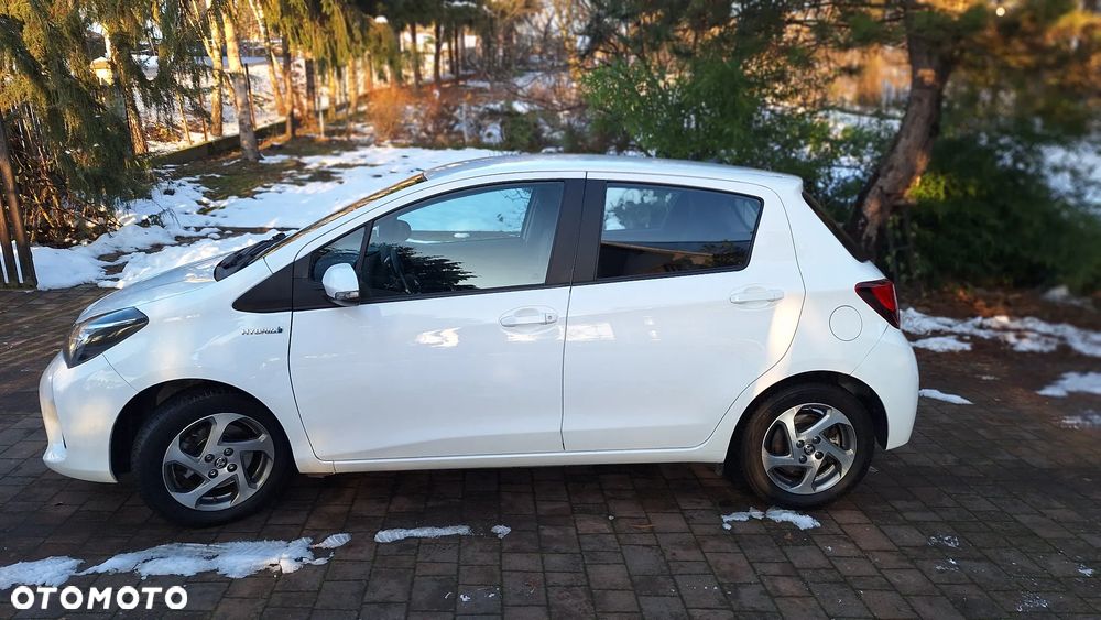 Toyota Yaris 1.5 VVT-i Selection - 4