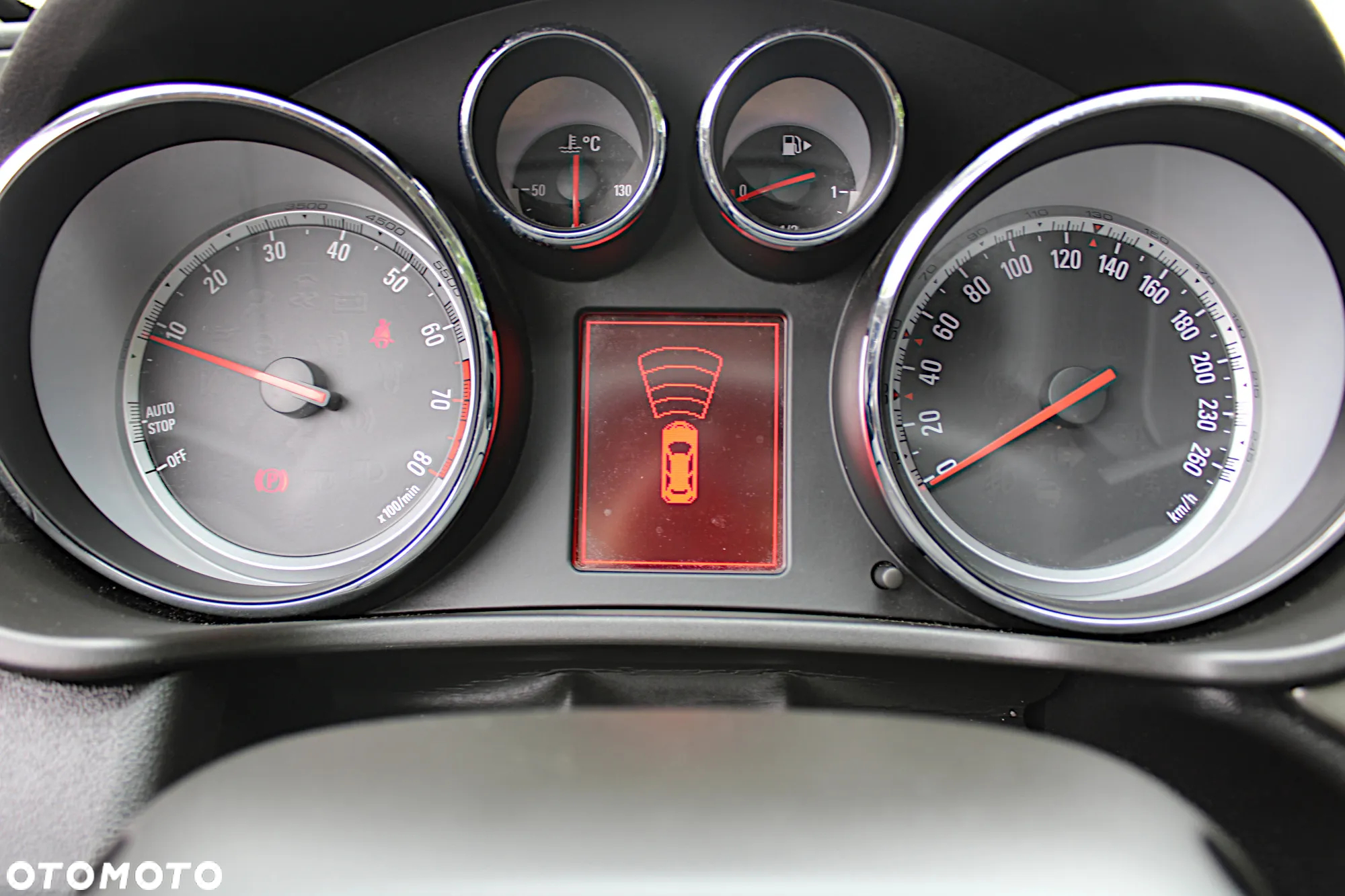 Opel Insignia - 40
