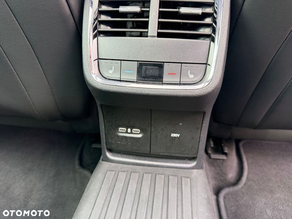Skoda Octavia 2.0 TDI 4x4 Scout DSG - 32