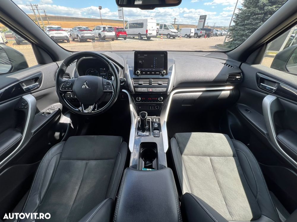 Mitsubishi Eclipse-Cross PHEV Intense+ - 24