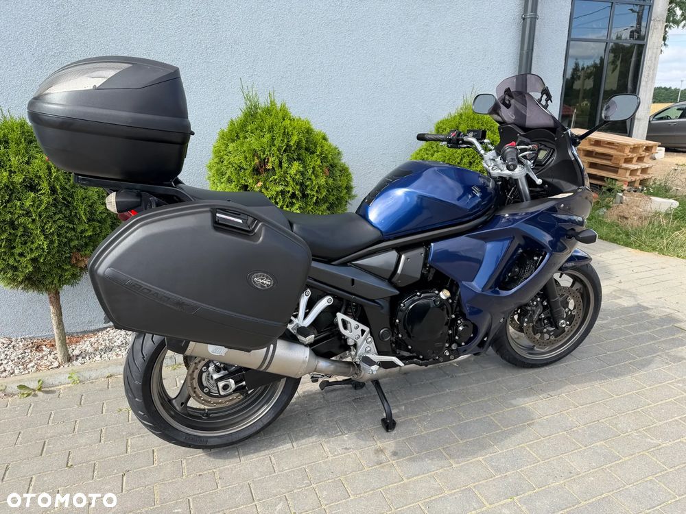 Suzuki GSX - 5