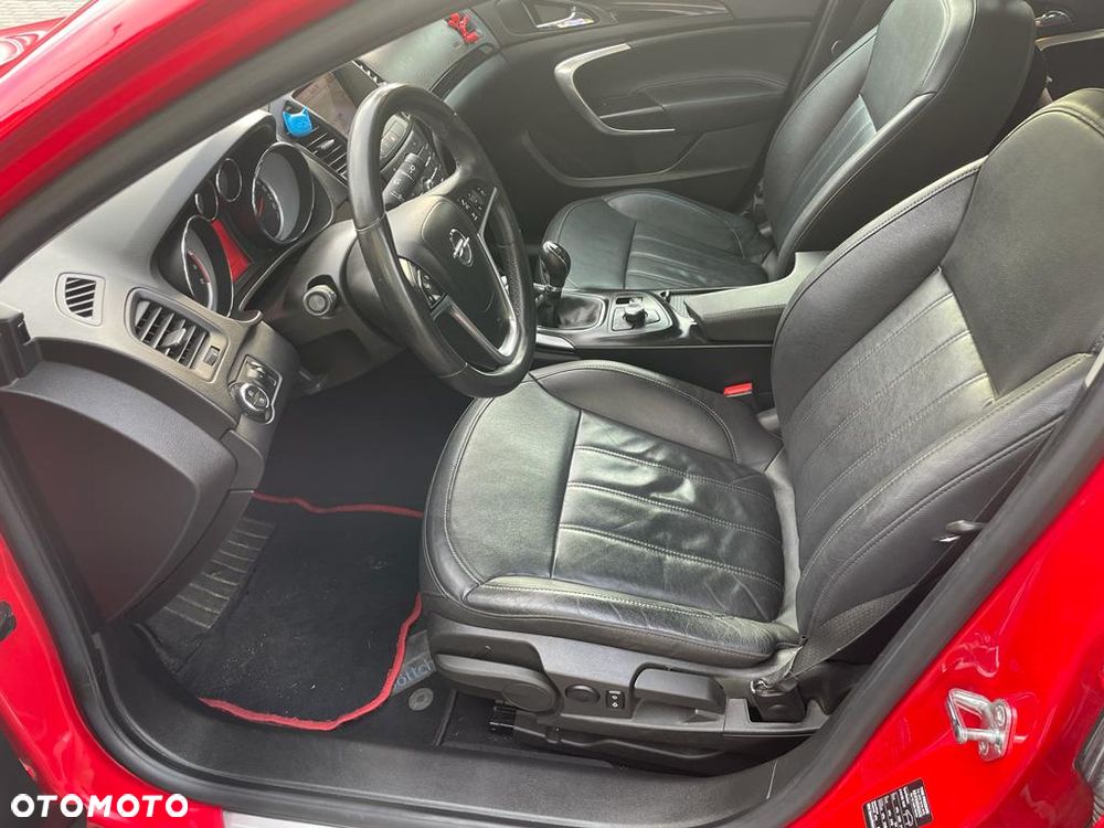 Opel Insignia 2.0 Turbo - 10