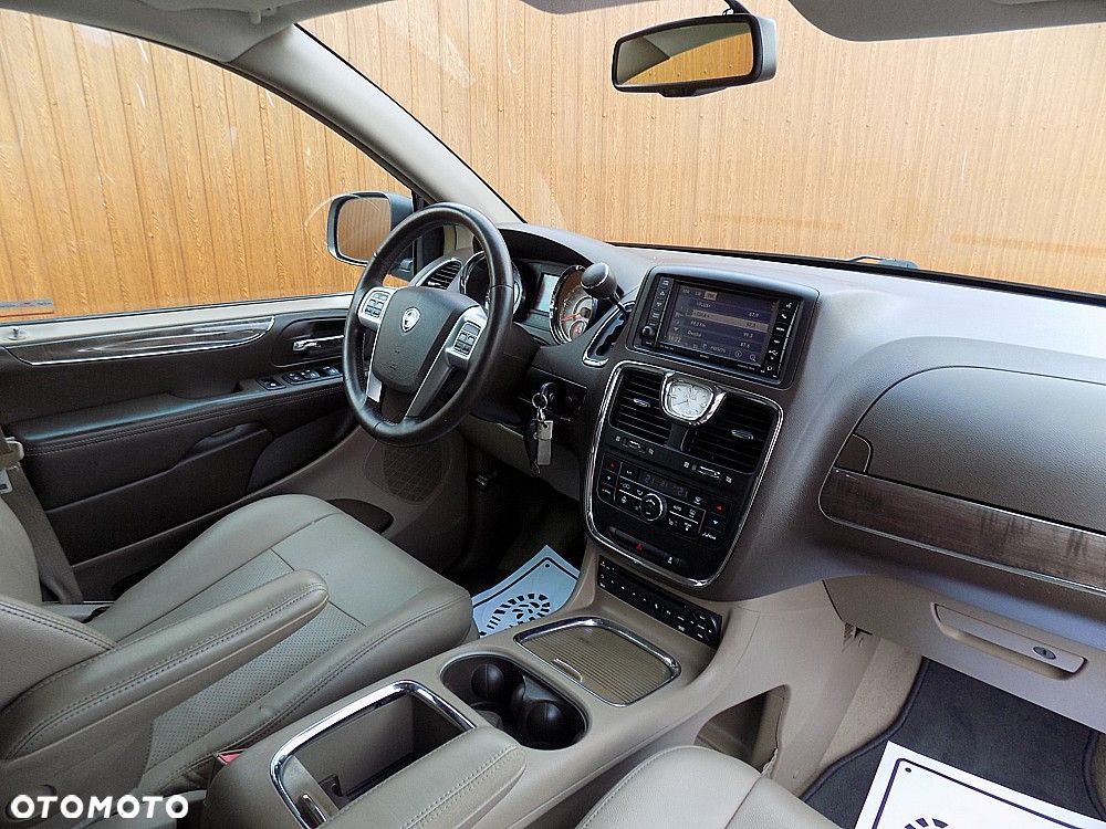 Lancia Voyager 2.8 CRD16v Silver - 20
