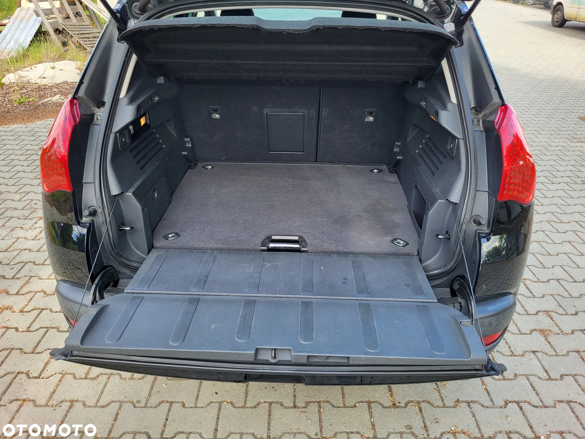 Peugeot 3008 1.6 Premium - 12