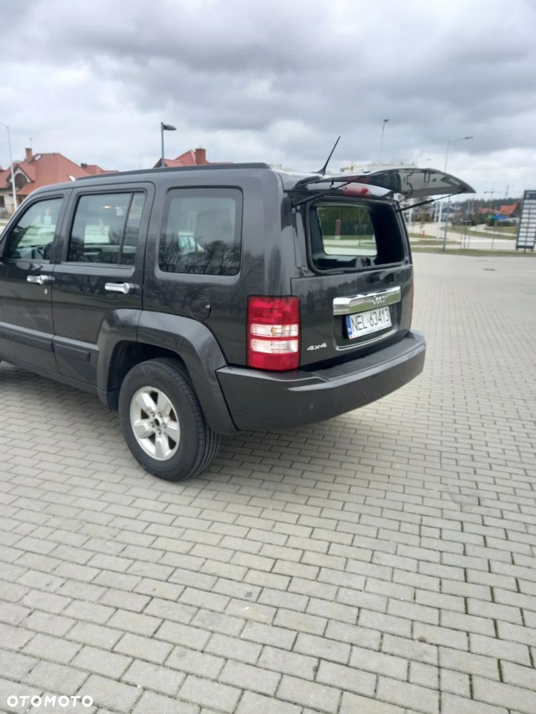 Jeep Liberty - 5