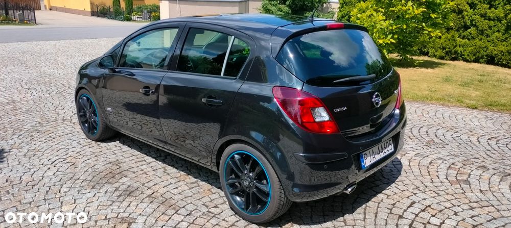 Opel Corsa 1.2 16V Cosmo - 5