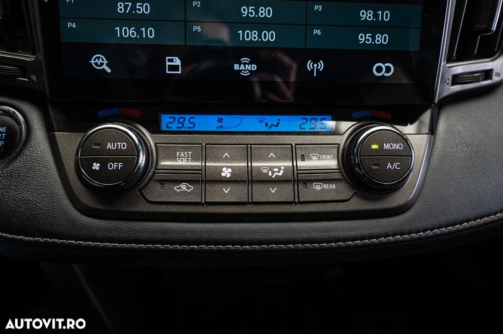 Toyota RAV4 2.2 D-4D 4x4 - 14