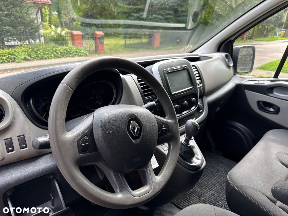 Renault Trafic - 14