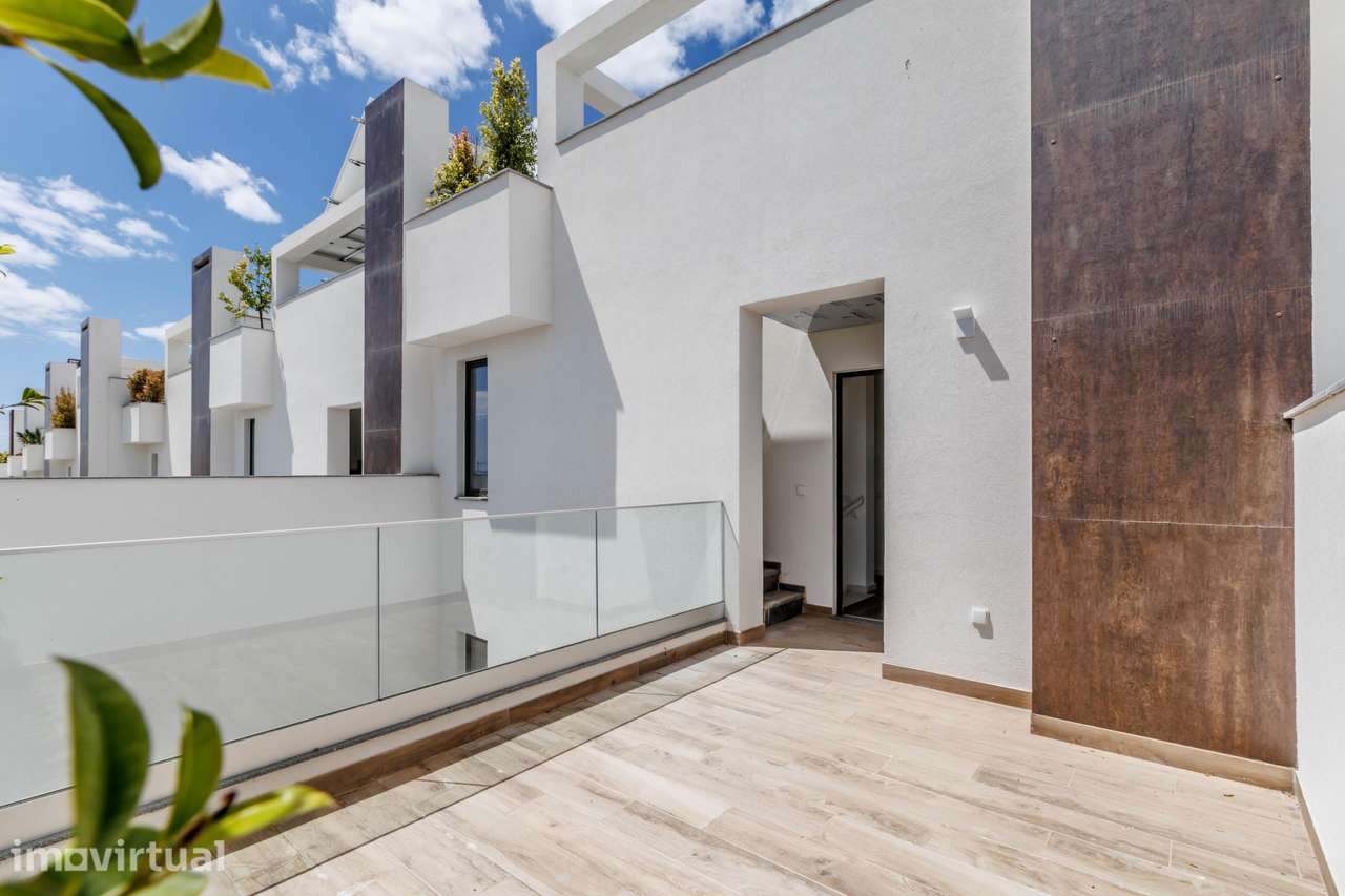 Moradia com 3 quartos com Piscina Privativa e Vista Mar - Grande imagem: 4/28
