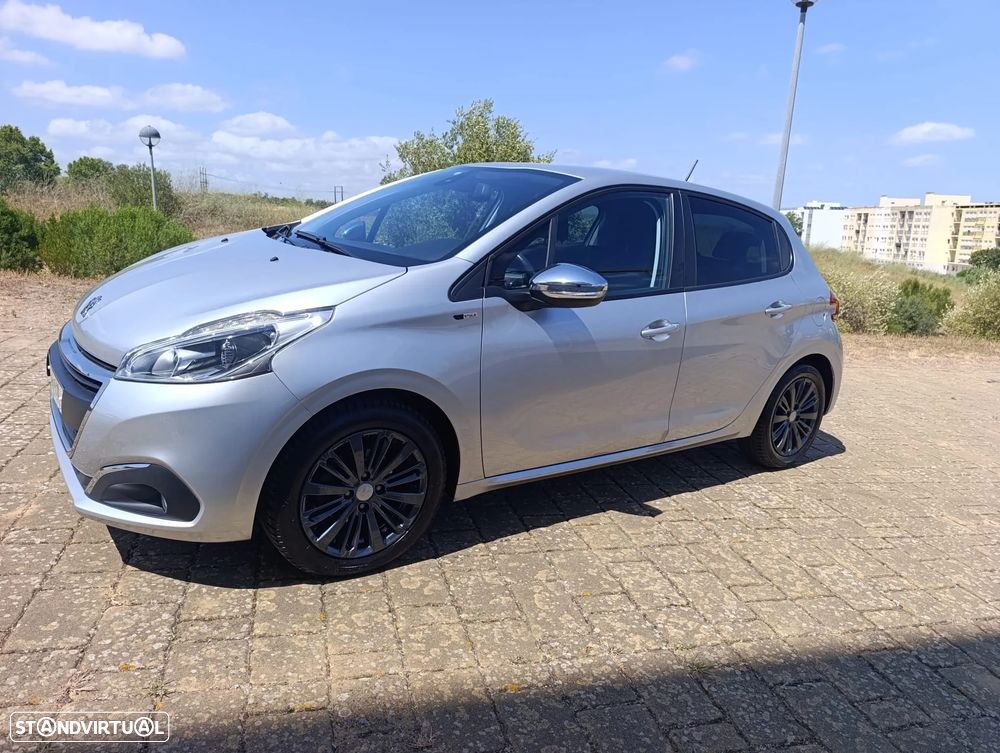 Peugeot 208 1.2 PureTech Style - 5