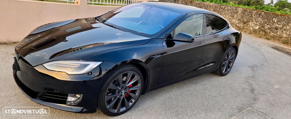 Tesla Model S Performance Ludicrous AWD - 37