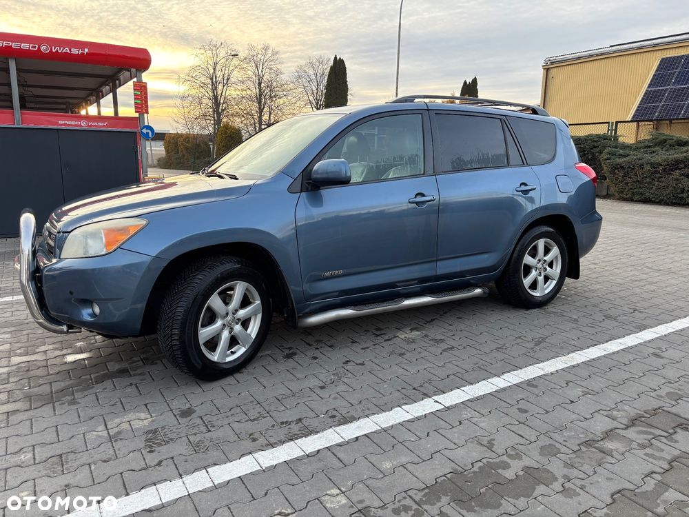 Toyota RAV4 - 5