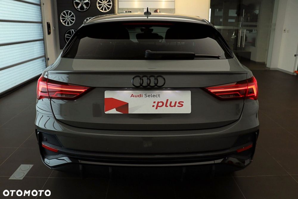 Audi Q3 - 6