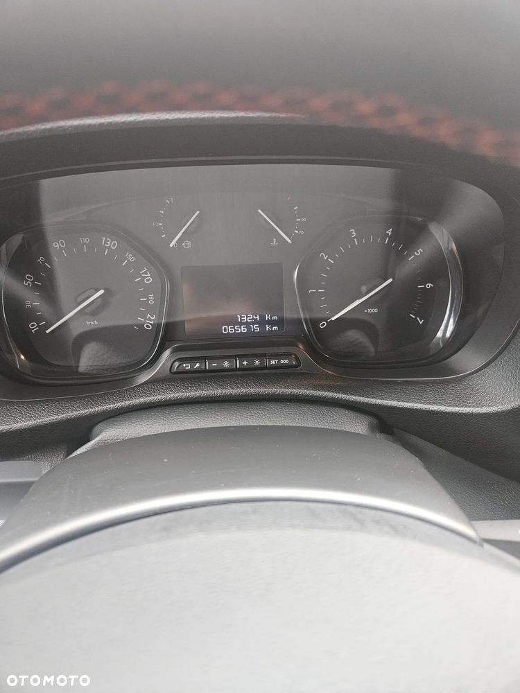 Peugeot Expert - 9