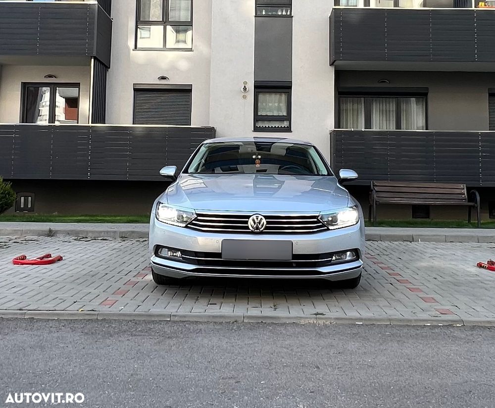 Volkswagen Passat 2.0 TDI DSG Comfortline - 4