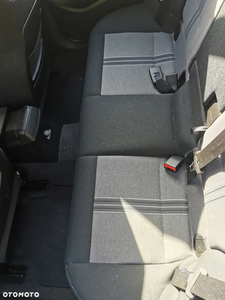 BMW X1 sDrive18d xLine - 9