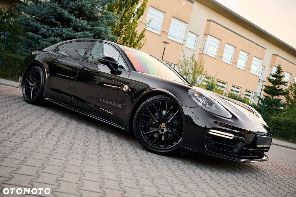 Porsche Panamera 4S - 3