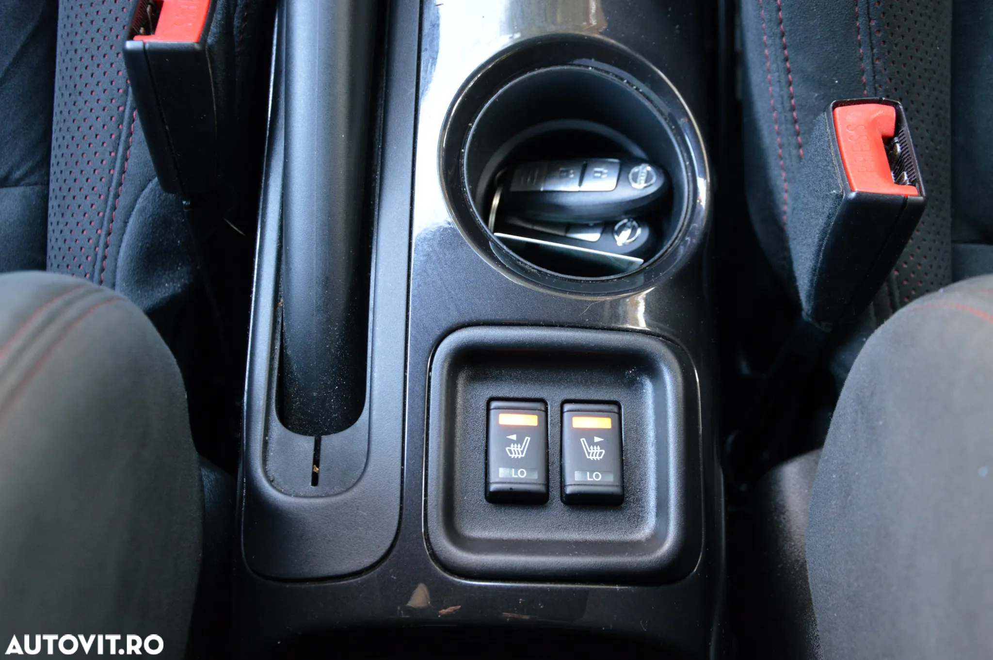 Nissan Juke 1.6 DIG-T Nismo RS - 39