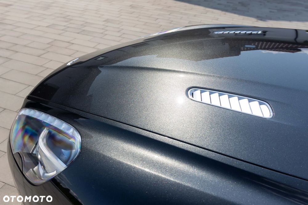 Aston Martin DB9 Touchtronic - 11