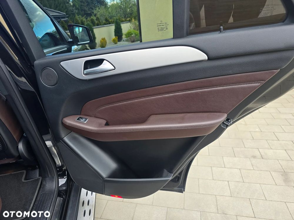 Mercedes-Benz ML - 8