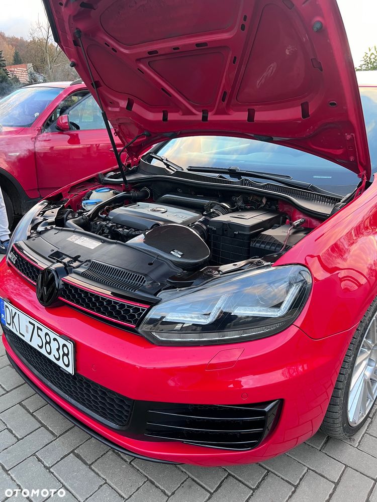 Volkswagen Golf - 11