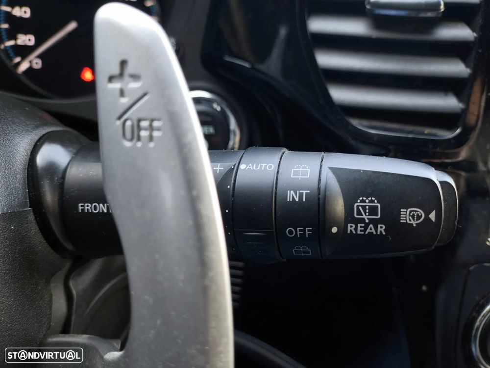 Mitsubishi Outlander - 25