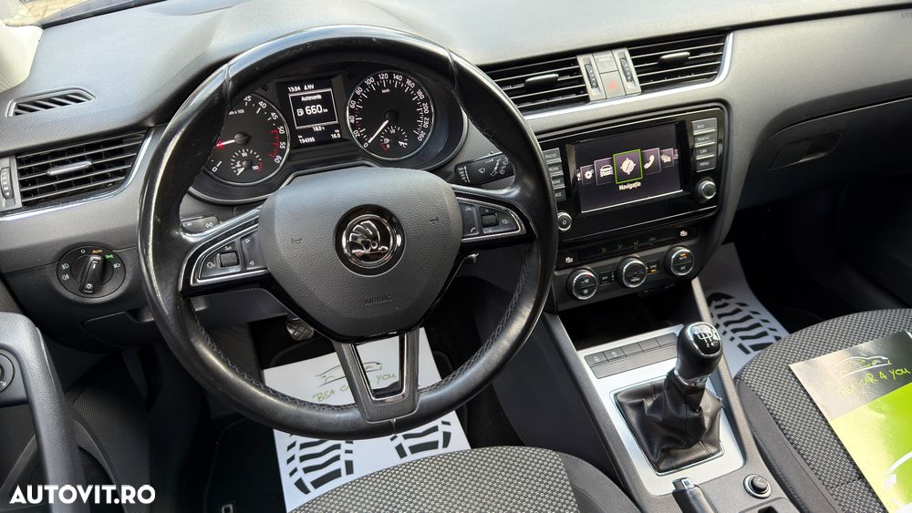 Skoda Octavia 1.6 TDI GREENLINE - 19