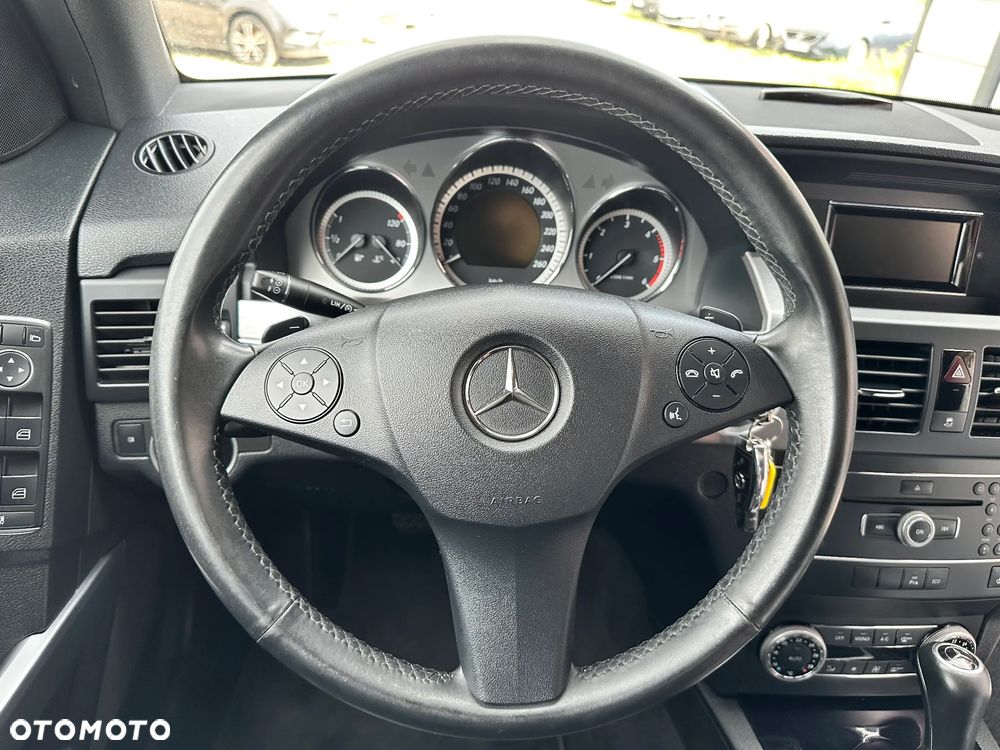 Mercedes-Benz GLK 200 CDI (BlueEFFICIENCY) 7G-TRONIC - 37