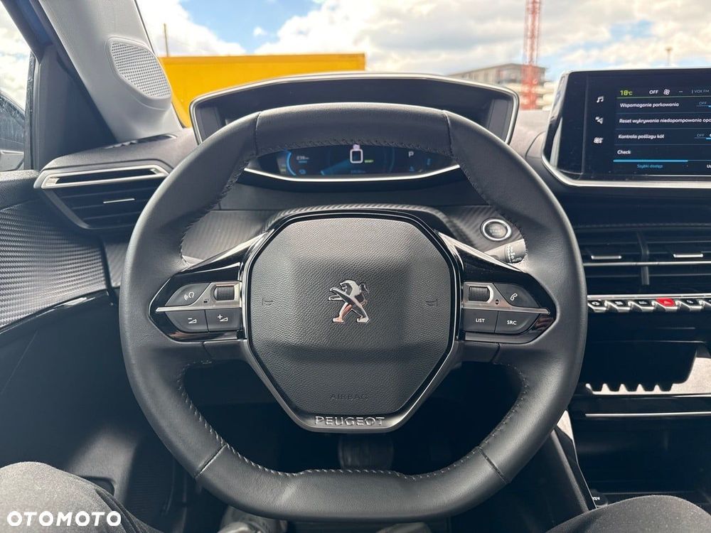 Peugeot 208 50kWh Allure - 14